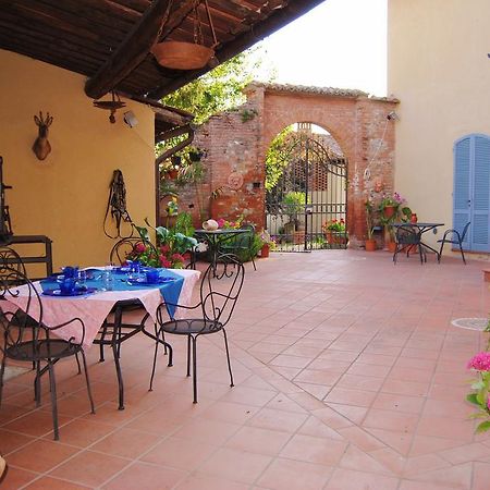 Il Colombaio, Siena -Appartamenti E Camere- Isola d'Arbia Екстер'єр фото