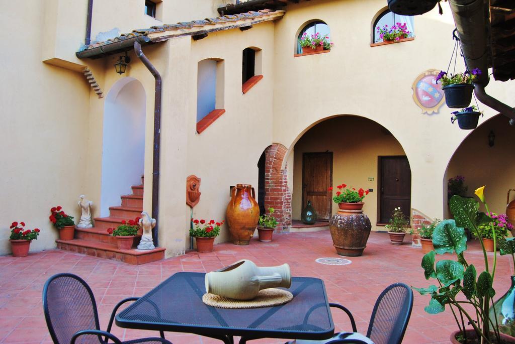 Il Colombaio, Siena -Appartamenti E Camere- Isola d'Arbia Екстер'єр фото